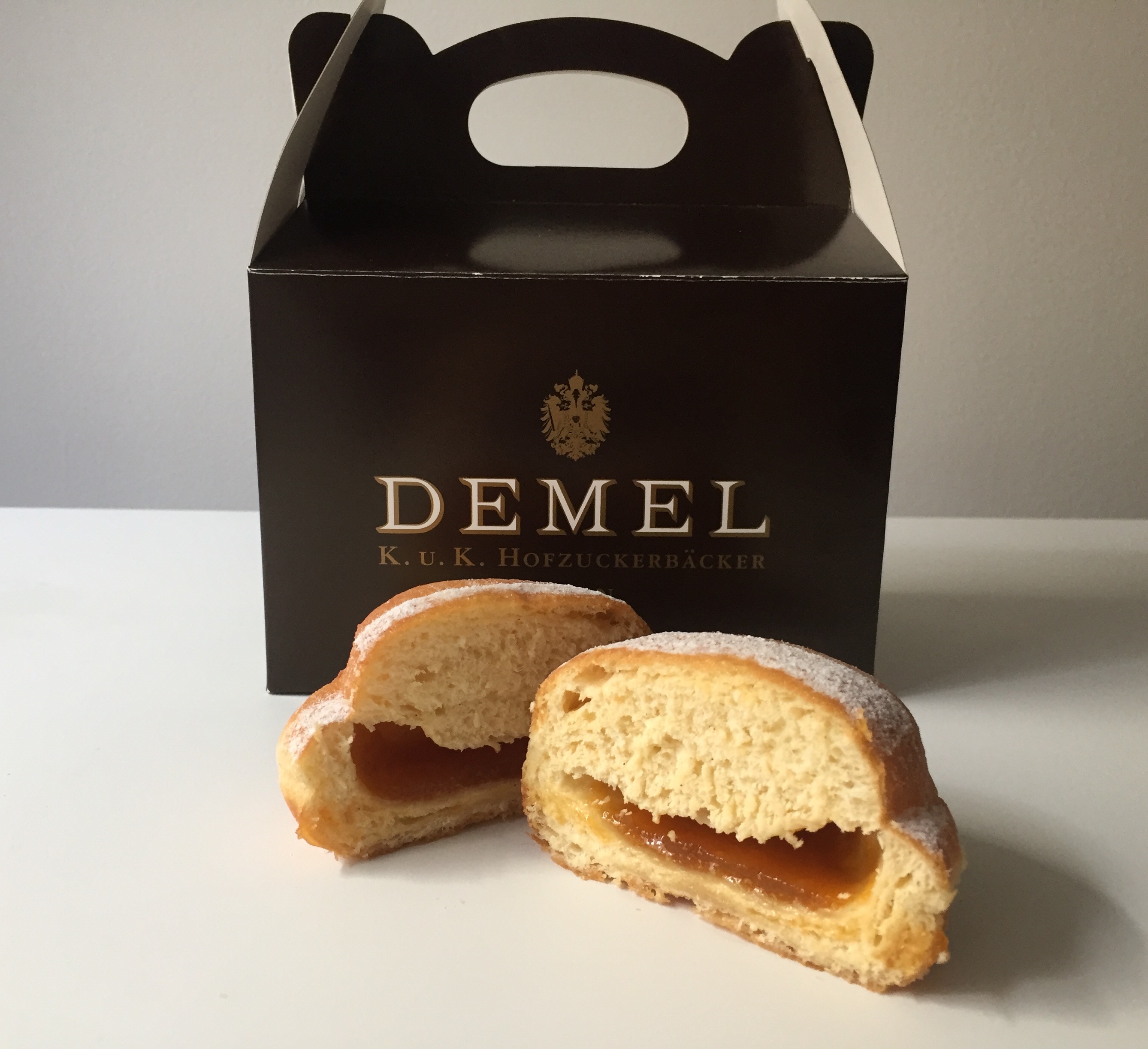 Krapfen Demel Wien